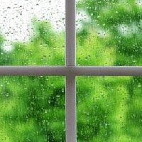 多雨的秋,更换个logo了的